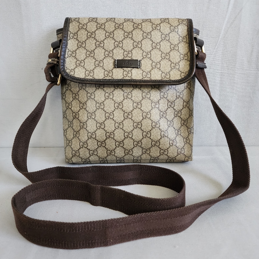 ✨️GUCCI GG Supreme Flat Messenger Bag - Picture 2 of 16